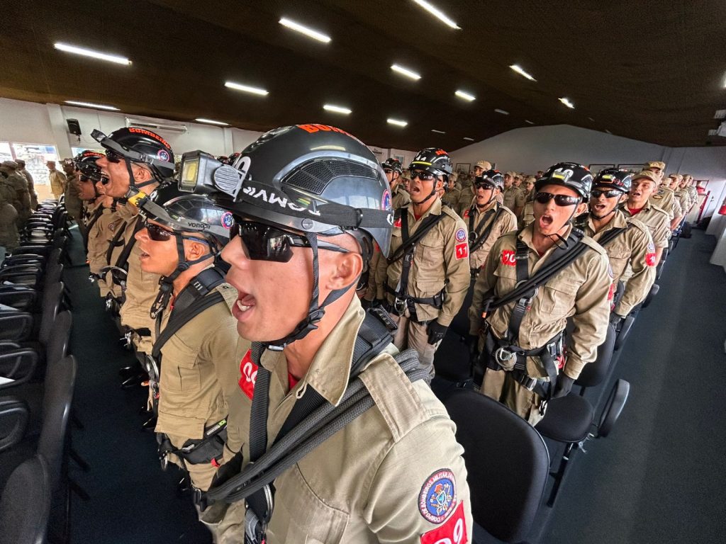Corpo de Bombeiros inicia terceira turma do Curso de Especialização de Salvamento em Altura