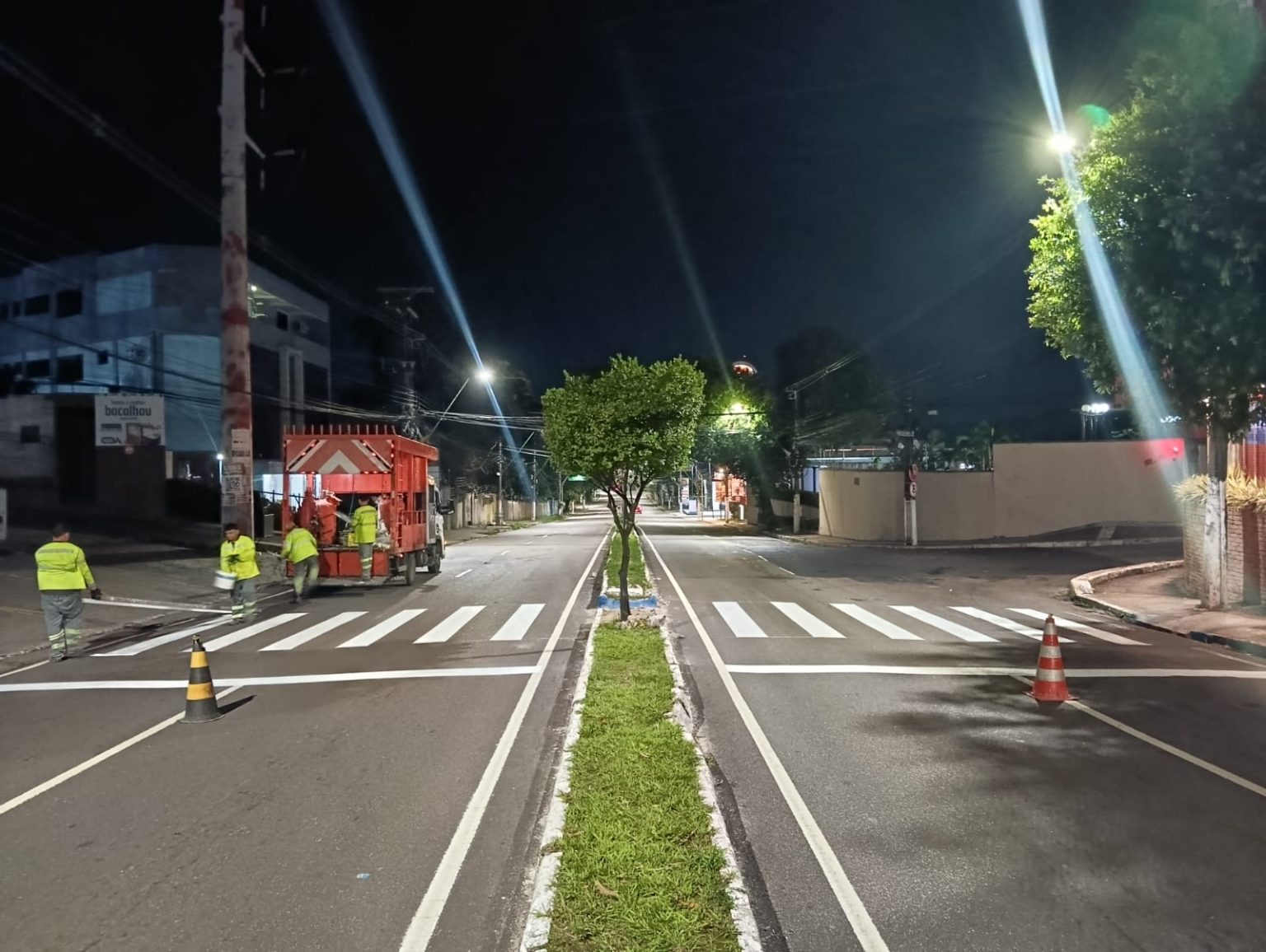 Prefeitura de Manaus intensifica sinalização viária em todas as zonas da cidade para reforçar segurança no trânsito