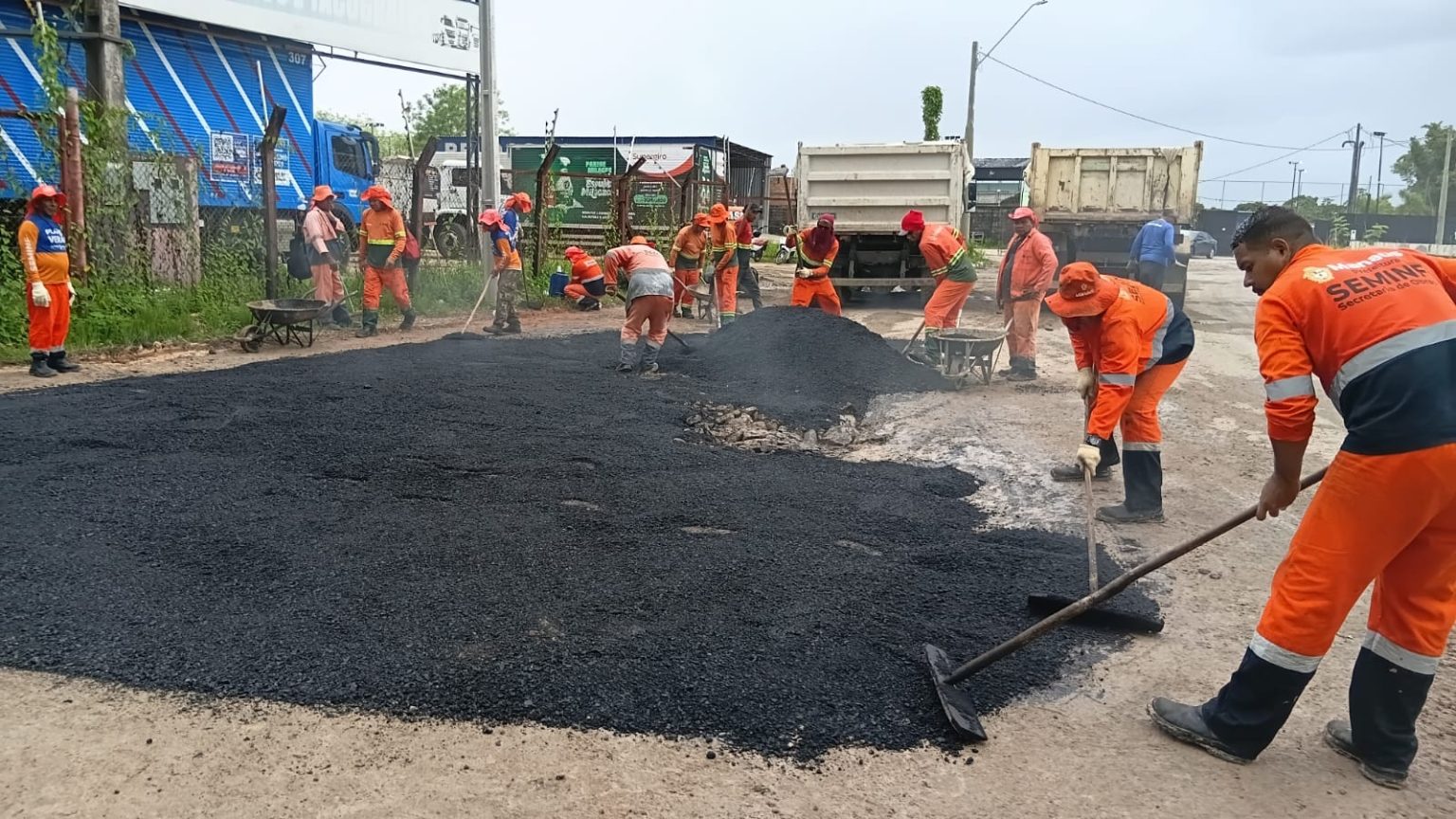 Prefeitura de Manaus avança com recapeamento na zona Norte e transforma realidade viária no bairro Colônia Santo Antônio