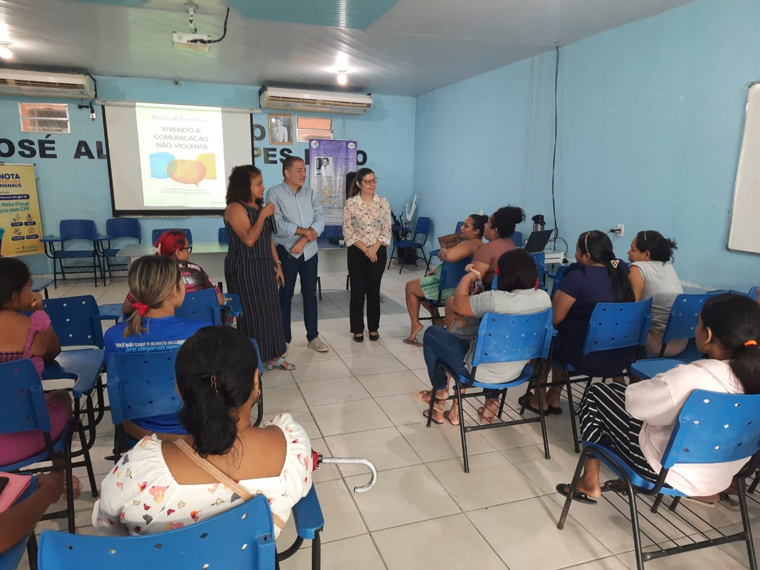 Pais e responsáveis de estudantes da Prefeitura de Manaus recebem palestra sobre comunicação não violenta do projeto ‘Escola em Paz’
