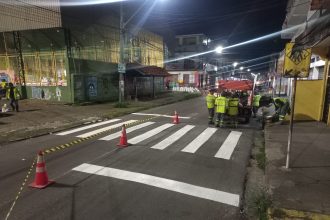 Prefeitura leva sinalização viária para ampliar segurança no trânsito na zona Oeste da capital