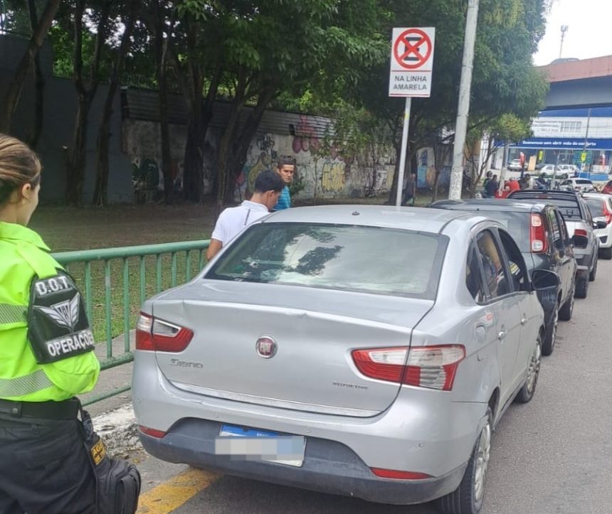 Prefeitura de Manaus intensifica fiscalização e autua 14 veículos por estacionamento irregular em área proibida