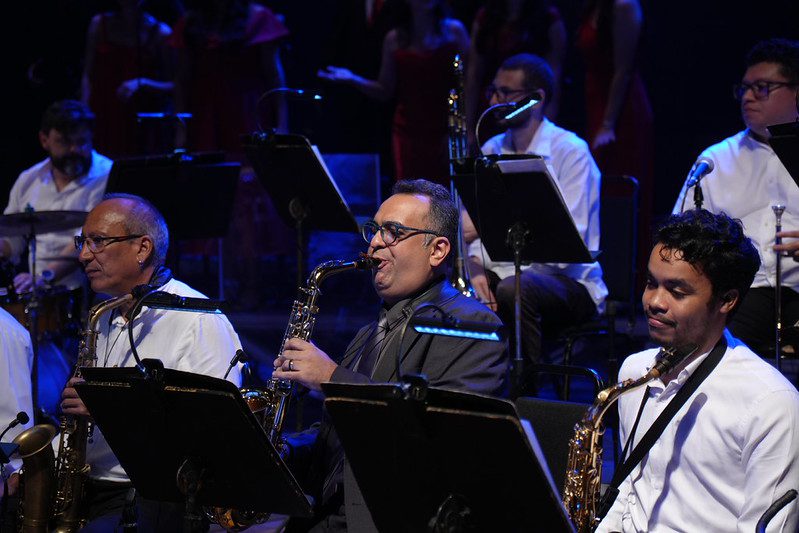 ‘Tom de Bossa’: Amazonas Band leva a bossa nova ao palco do Teatro da Instalação