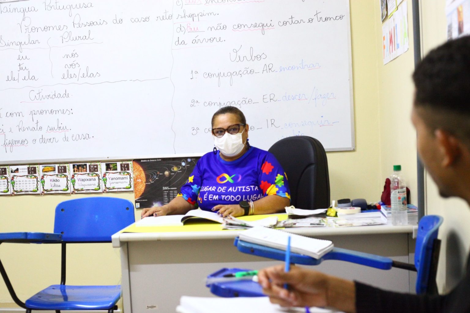 Prefeitura de Manaus fortalece inclusão social com aulas da EJA no complexo POP