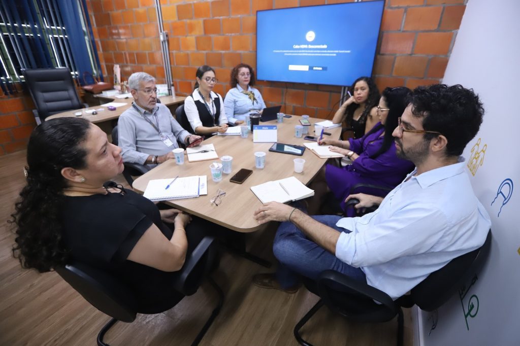 Governo do Amazonas e BID alinham próximas etapas da implementação do projeto Sirwash, em Presidente Figueiredo