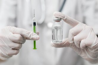 Nova lei torna vacina contra o câncer prioridade no Sistema Único de Saúde
