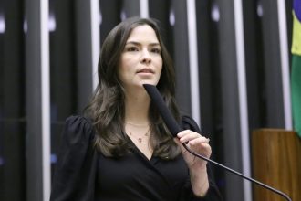 Comissão aprova projeto que classifica honorários de advogados como verba alimentar