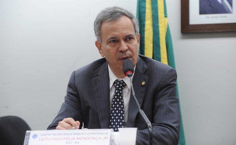 Projeto proíbe rótulo com imagem de ingredientes que não fazem parte da receita do alimento
