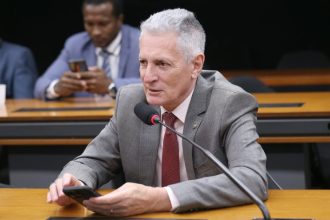 Comissão debate direitos de atingidos por barragens e mineração ilegal