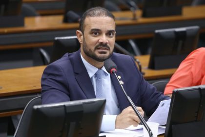 Comissão debate condições de trabalho de seguranças privados e socorristas