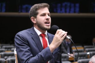 Para relator, aumento da licença-paternidade é o maior avanço trabalhista em 13 anos; ouça a entrevista