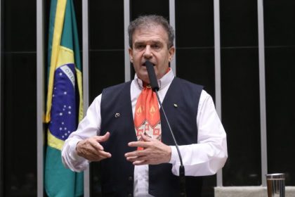 Comissão aprova pena maior para ameaça contra criança, adolescente e pessoa idosa ou com deficiência