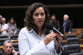 Comissão aprova incentivo a filmagens e turismo de telas