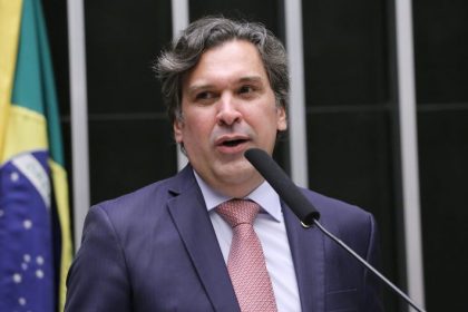 Nova lei reajusta em 8% salário de funcionários do Ministério Público e do Conselho do Ministério Público