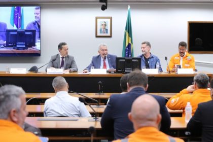 Especialistas responsabilizam distribuidoras e revendedoras pela alta nos preços dos combustíveis