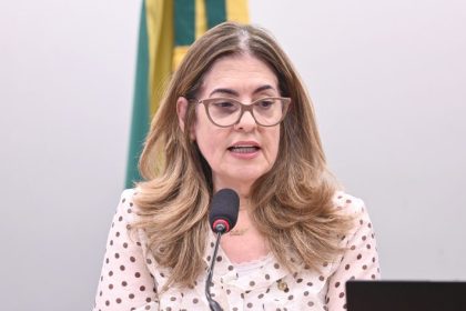 Falta de implementação de lei de prevenção ao suicídio preocupa deputados e especialistas