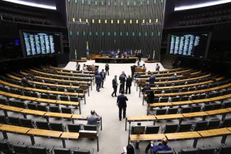 Câmara aprova MP que altera regras do seguro-defeso; acompanhe