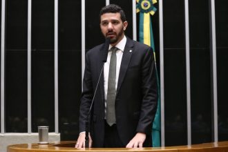 Câmara aprova projeto que autoriza ANP a acessar dados fiscais para combater fraudes em combustíveis
