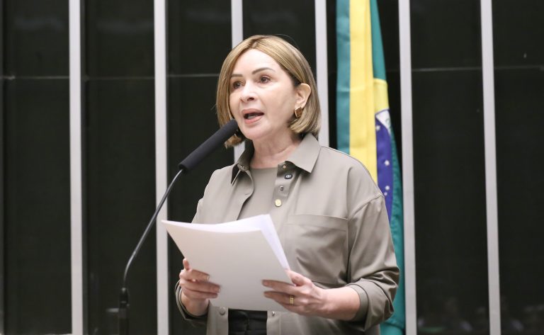 Comissão aprova projeto que amplia ações de prevenção a acidentes e doenças nas escolas