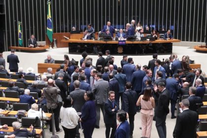 Plenário pode votar nesta quarta-feira projetos sobre ouro e mineração