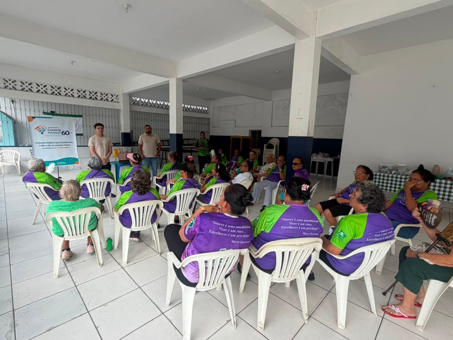 Prefeitura de Manaus amplia proteção digital de idosos com Conecta Manaus 60+ em palestra no bairro Alvorada