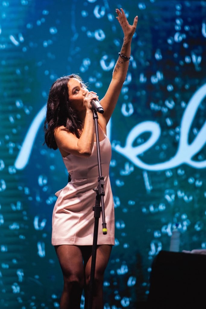 Gabi Melim fará show gratuito de encerramento da 1ª Expo Manaus Conecta no dia 25/7 em Manaus