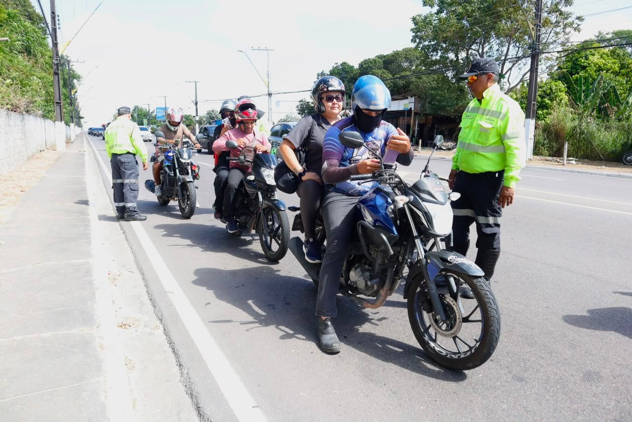 IMMU realiza operação Mobilidade Segura em Manaus e aborda 105 veículos na manhã de 29/7
