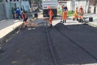 Prefeitura de Manaus amplia recuperação asfáltica na rua Araci do Cidade Nova e mantém cronograma de manutenção viária