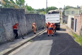 Manaus que a Gente Cuida intensifica recuperação asfáltica na rua das Missões em Colônia Terra Nova, zona Norte