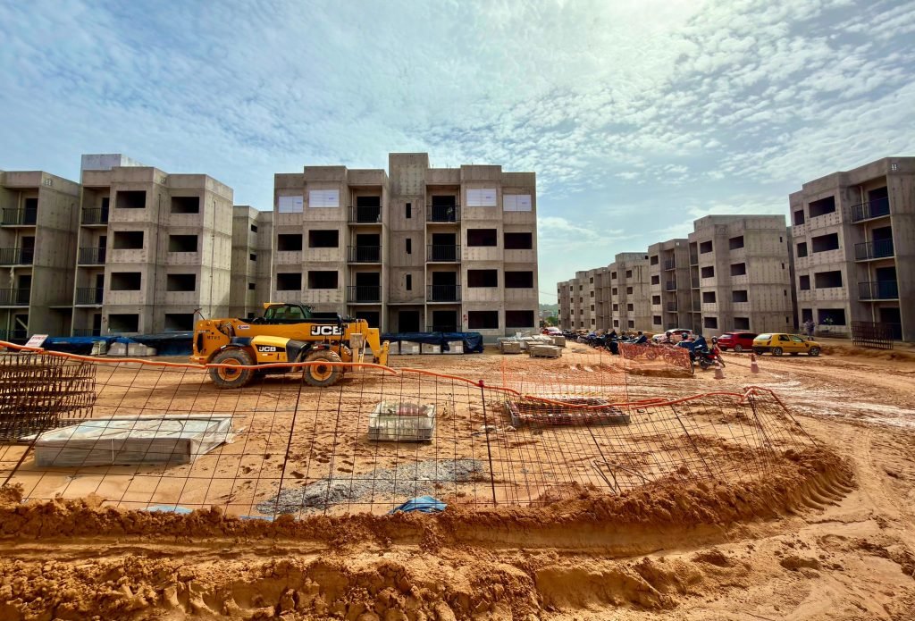 Licenciamento urbanístico em Manaus registra alta de 73% e 726,5 mil m² no primeiro semestre de 2026