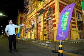 Prefeito de Manaus vistoria recuperação do Mercado Adolpho Lisboa e detalha intervenções no prédio histórico