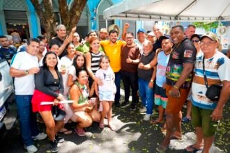 Prefeitura anuncia Rua Gastronômica de Manaus e garante alternativas para 54 ambulantes cadastrados