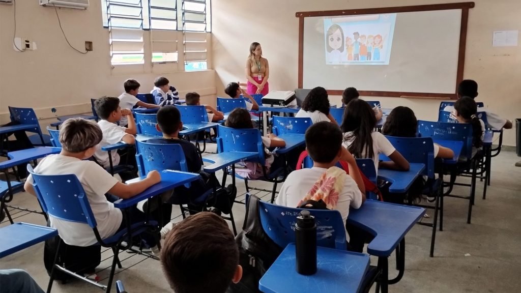 Programa Saúde na Escola alcança 63% das 350 escolas de Manaus e assegura repasse financeiro integral